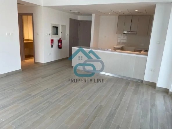 678033187 1066x800 1